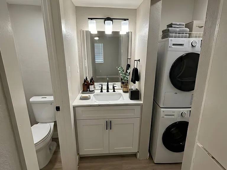 4400 1/2 Avenue B #120 — Photo 7