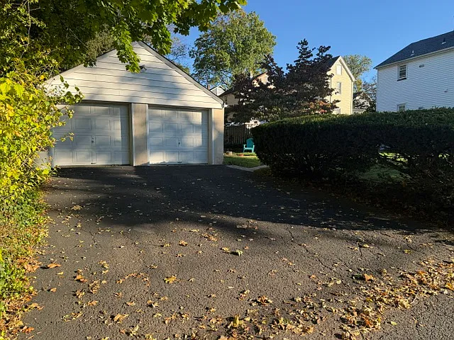 2 bed, $2,500 — Photo 2