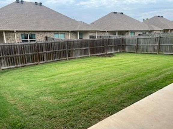 2nd image of 3921 Mobley Cir