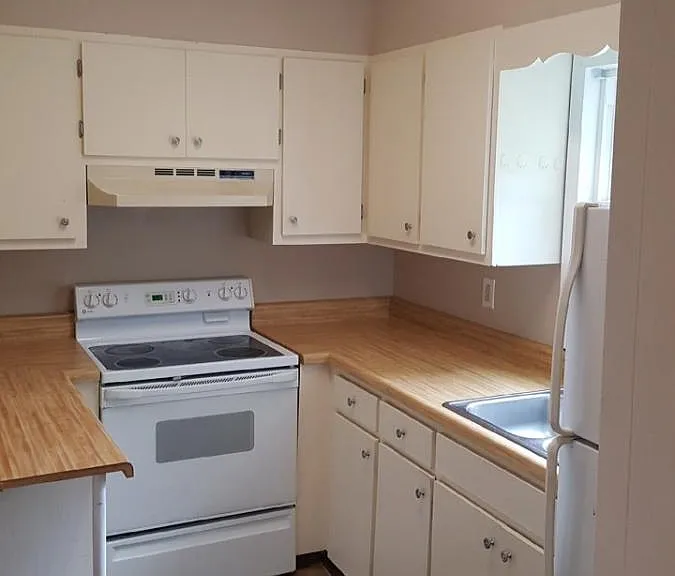 818 Lamont St — Photo 2