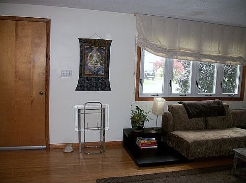 4th image of 282 Moore Ave
