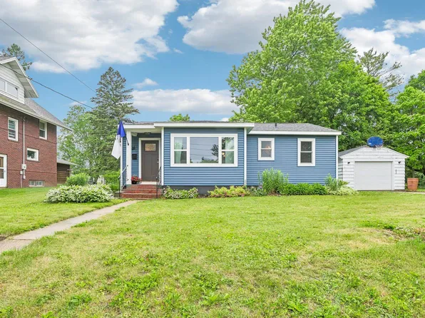 306 Lake St, Mount Horeb, WI 53572