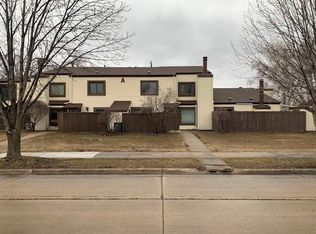 1015 N 39th St APT A3, Grand Forks, ND 58203