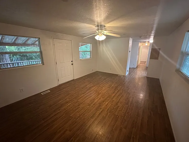 3959 Cartwright St — Photo 4