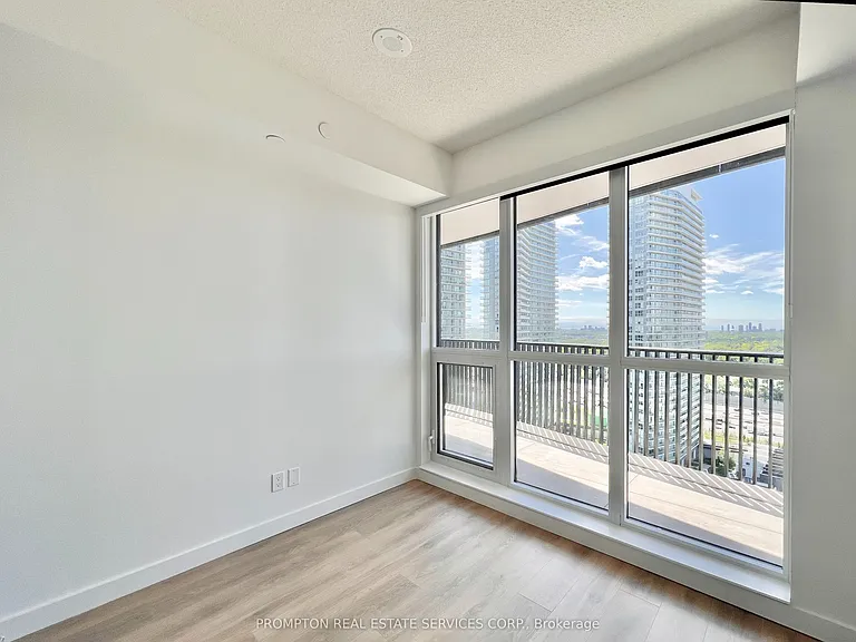 68 Esther Shiner Blvd #2016 — Photo 21