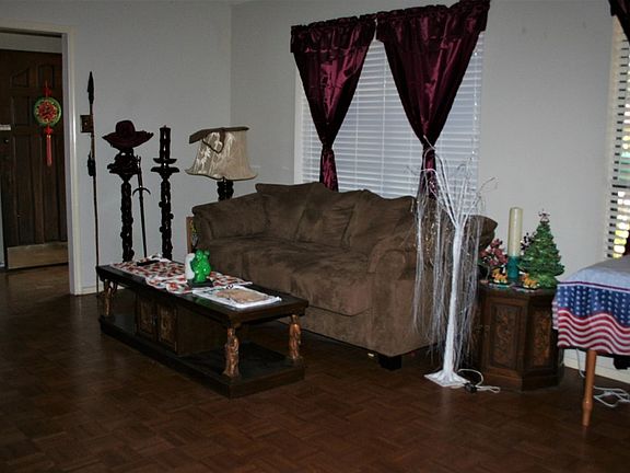 4th image of 3406 Southland Blvd