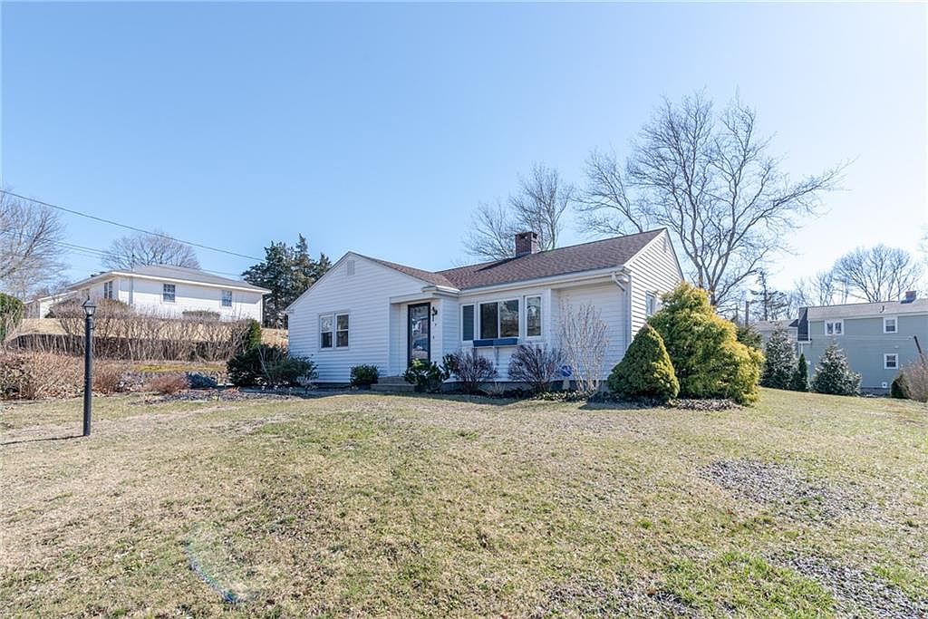 9 Hillview Dr, Westerly, RI 02891 | Zillow