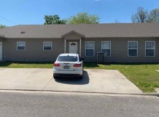 210 S 6th Ave APT 2, Paragould, AR 72450