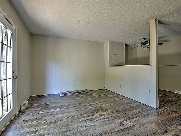 405 Cypress St — Photo 6
