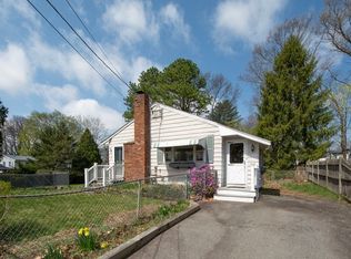6 Clover Rd, Holbrook, MA 02343