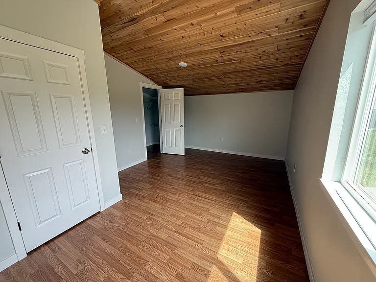 37 Lakeview Rd — Photo 10