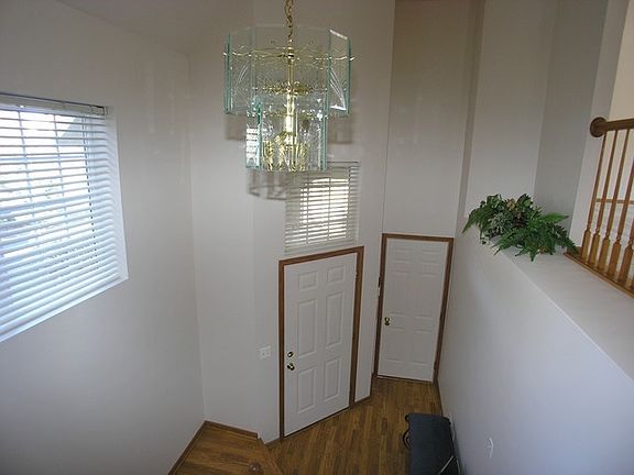 4th image of 6214 Edgebrook Ln
