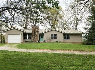 4470 County Road 2070, Pomona, MO 65789