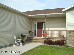 3rd image of 520 11th Ave N