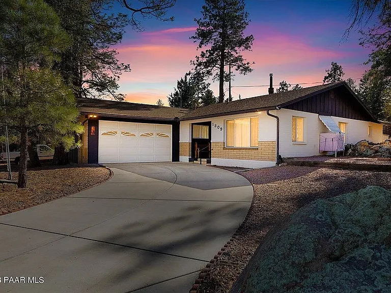 1809 Autumn Dr — Photo 1