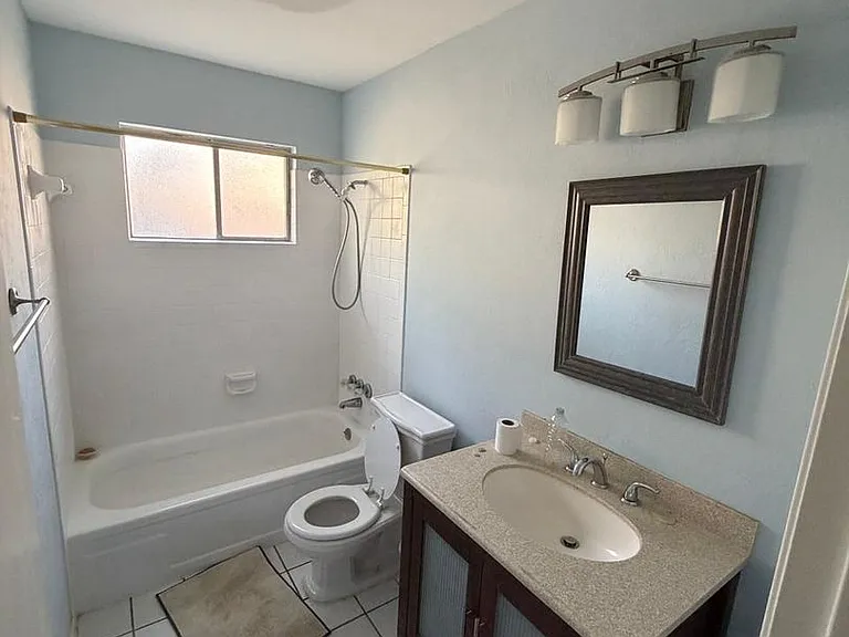 9405 Newberry Dr — Photo 10