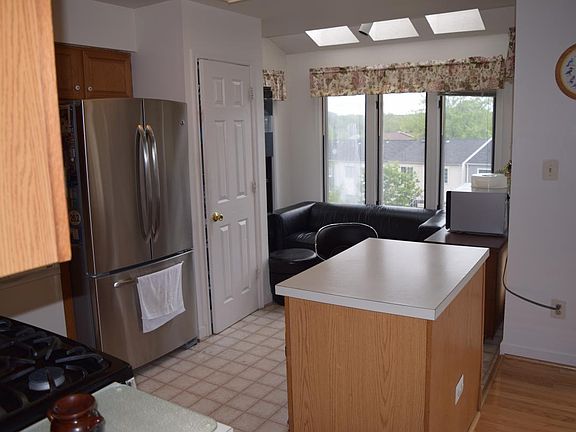 5th image of 13818 Wakley Ct
