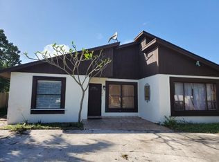 3785 Mil Stream Ct, Greenacres, FL 33463