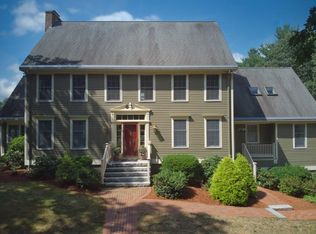 2 Checkerberry Ln, Chelmsford, MA 01824