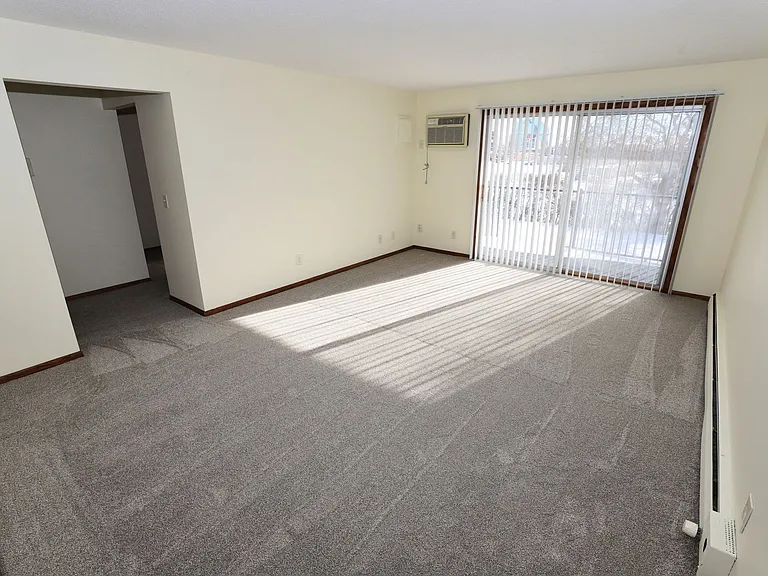 4201 Parklawn Ave — Photo 8