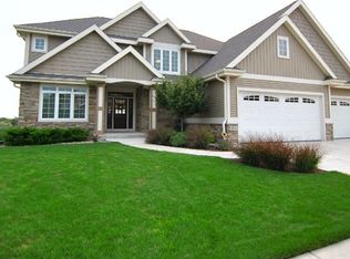 2006 Cardinal Way, Waunakee, WI 53597