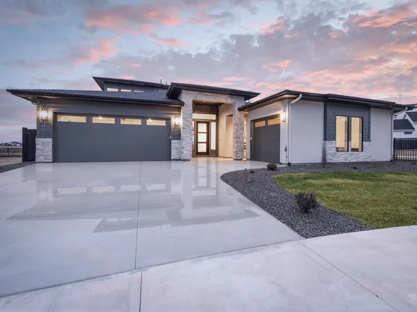 2229 N Buhrstone Ave, Eagle, ID 83616