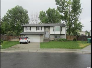 6854 S Red Elm Cir, West Jordan, UT 84081