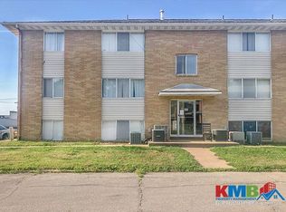 117 Southview Dr #A, Marion, IA 52302