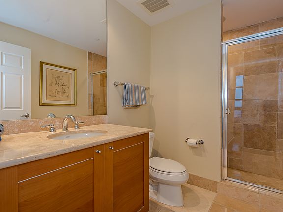 5th image of 1819 SE 17th St APT 1602