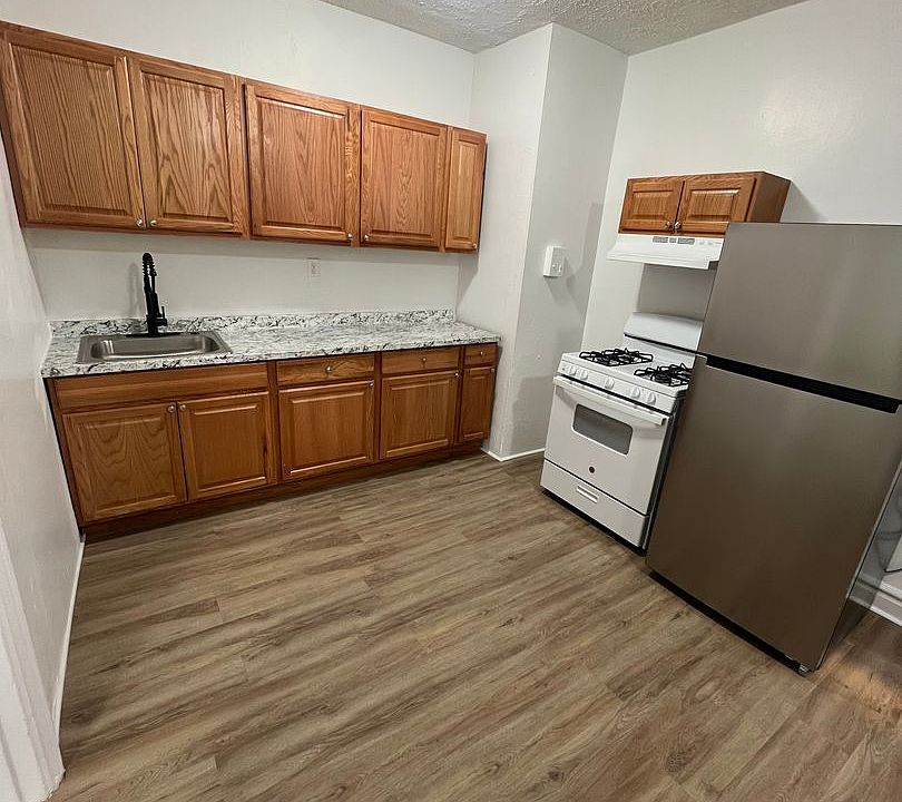 1st image of 214 Glenwood Ave APT 105