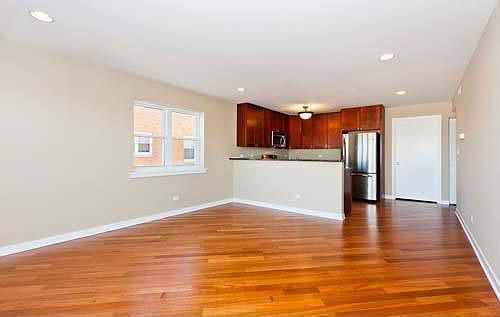 4th image of 2525 W Bryn Mawr Ave APT 401