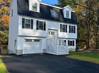 4 Bartlett Rd, Methuen, MA 01844