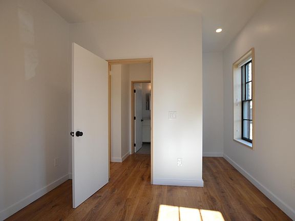 5th image of 77 Lander St Floor 2