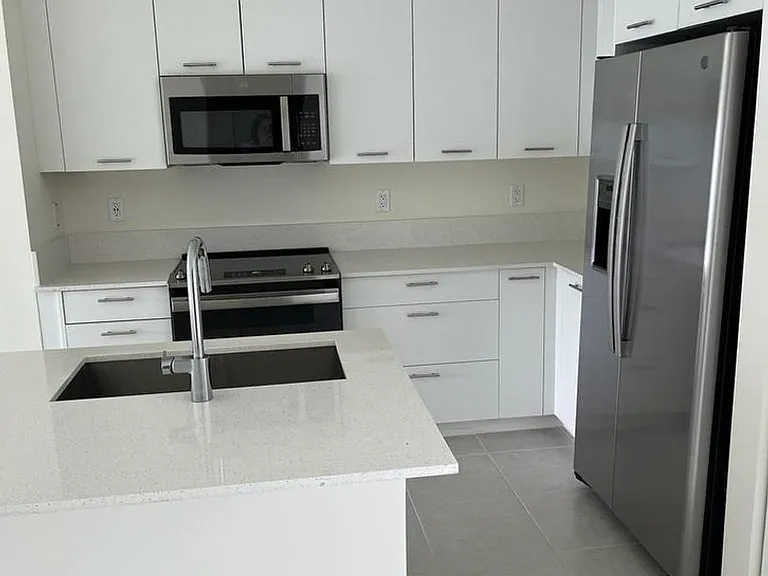 8001 NW 41st St #405 — Photo 14