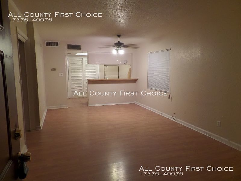1st image of 8302 Bardmoor Blvd APT 6