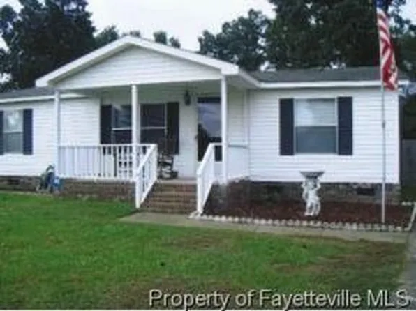 408 Cabrini Ct, Fayetteville, NC 28312