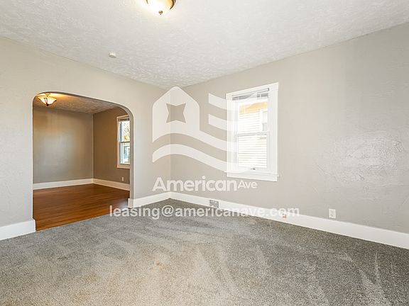 2-Living Room