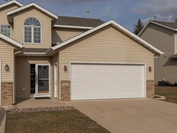 2828 Viola Heights Dr NE, Rochester, MN 55906
