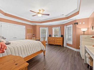 6 Ives Lake Rd, Signal Mountain, TN 37377