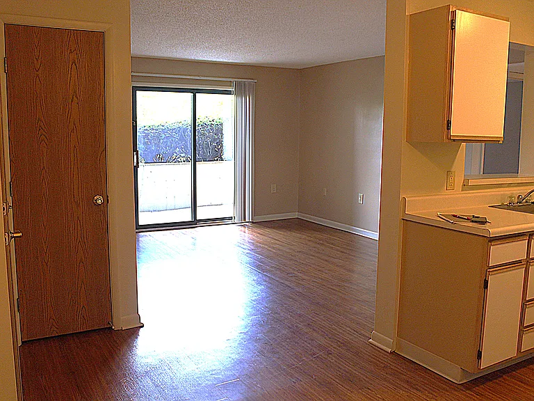 Wind Ridge Apartments — Photo 7