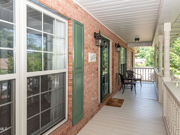 2nd image of 2222 Argonne Dr