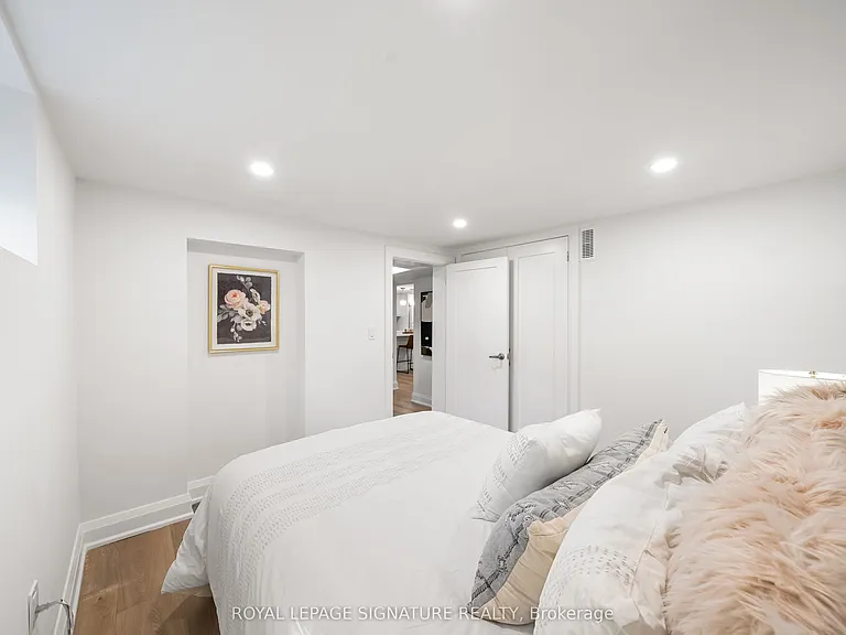 247 Kathryn Cres #LOWER — Photo 9