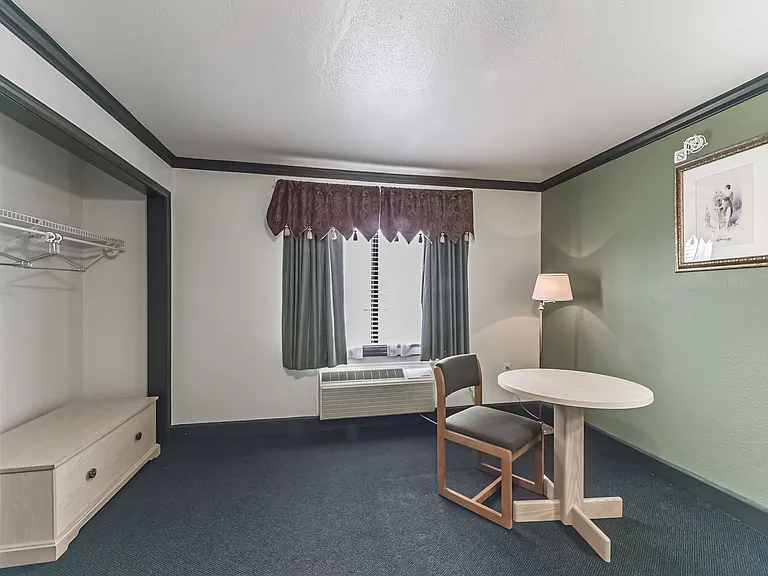 1025 Swanson St — Photo 95