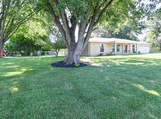 2061 Fairway Dr, Greencastle, IN 46135