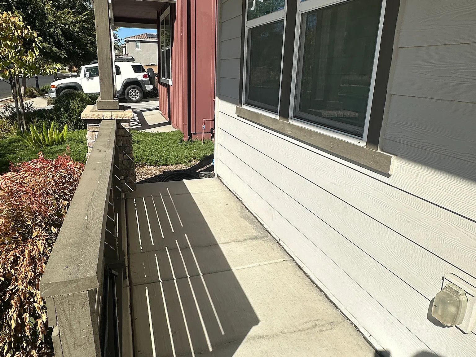 4 bed, 2957 sqft, $4,100 — Photo 2