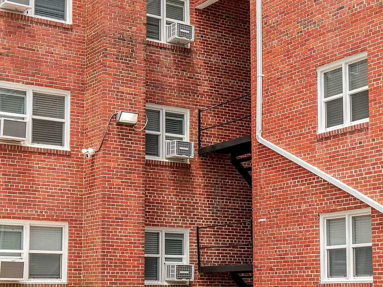 Sherwood Flats — Photo 4