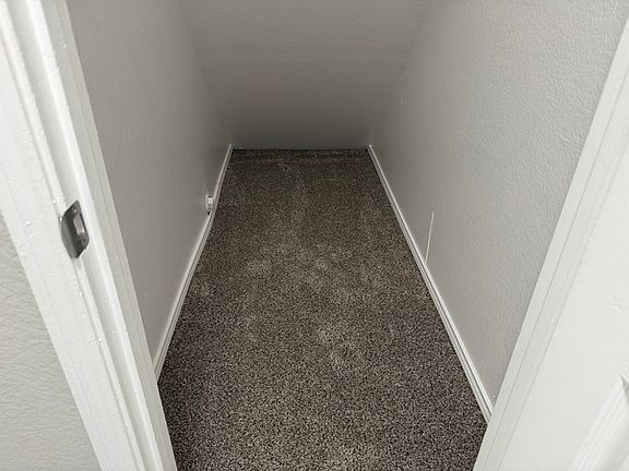 3rd image of 12905 Kleberg Rd