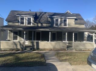 8 Preston St #8, Pt Washington, NY 11050