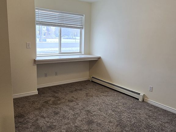 3rd image of 1225 W Kagy Blvd #11358305