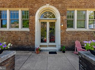 3409 29th St NW APT 3, Washington, DC 20008